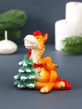 Свеча фигурная "Лошадка с ёлочкой" 8х5,5х8,5 см, цв. золотой