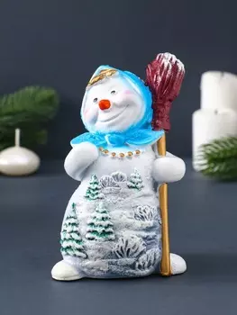 Свеча фигурная "Снеговик с метлой" 8х6,5х14 см, цв. голубой