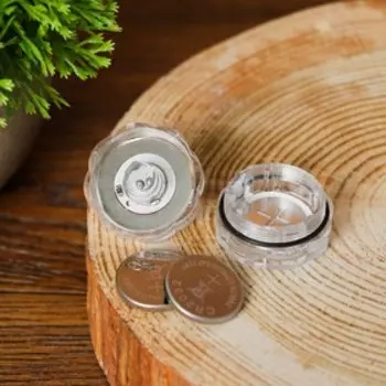 Свеча светодиодная, горит от поворота свечки, переливается разными цветами