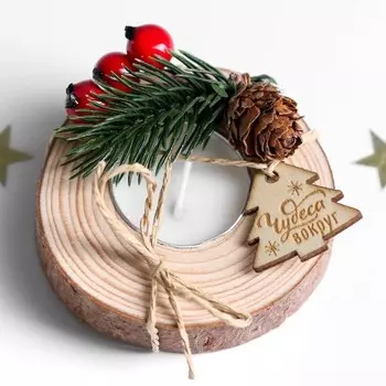 Новогодняя свеча в спиле «Новогоднего волшебства», без аромата, 7 х 7 х 2 см.