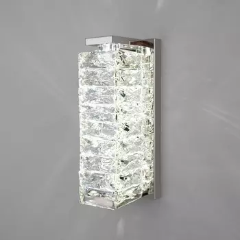 Светильник настенный Eurosvet Blitz 40259, LED, 6 Вт, 6000К, 311Лм, 130х110х270 мм, цвет хром