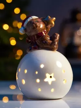 Светодиодная фигура «Медвежонок на шаре», 13.28.88.8 см, 1 LED, на батарейках LR443 шт., тёплый белый свет