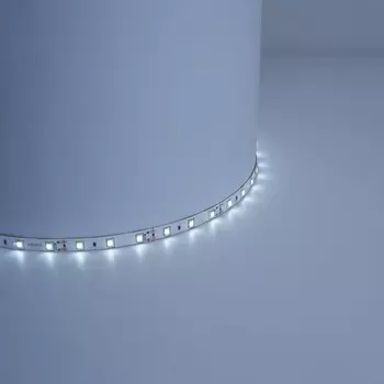 Светодиодная лента Feron 1 м, IP65, SMD2835, 60 LED/м, 4,8 Вт/м, 12 В, свечение холодное белое
