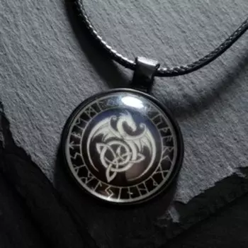 Светящийся амулет "Дракон" на шнурке, цвет чёрный