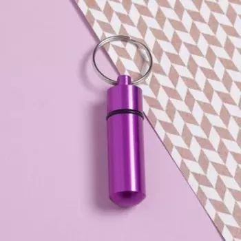 Таблетница-брелок "Сияй", 1,4 х 5,2 см