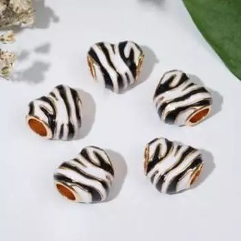 Талисман "Сердце" зебра, цвет чёрно-белый в золоте