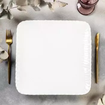 Тарелка Magistro «Цветок Бланш», 3030 см, квадратная, фарфор, белая