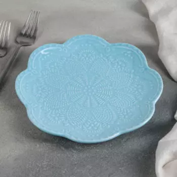 Тарелка фарфоровая обеденная Доляна «Сьюзен», d=20,2 см, цвет голубой