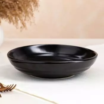 Тарелка "Обеденная", глубокая, матово-чёрная, 22 см