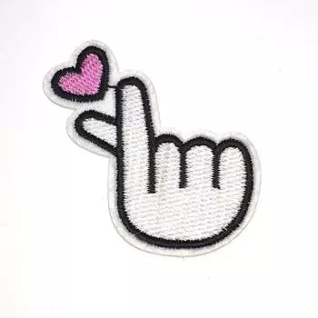 ТермоАппликация «ТАВ 40 рука с сердечком», размер 6x4 см