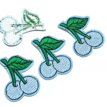 Термоаппликация «Вишенки», размер 2,5x4 см