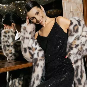 Топ женский «Акцент на роскошь», размер 50