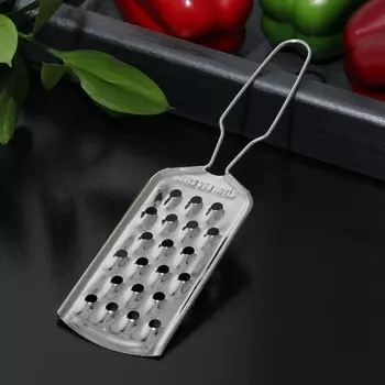 Тёрка для сыра крупная Доляна «Помощник», с ручкой, 215.5 см, серебристая