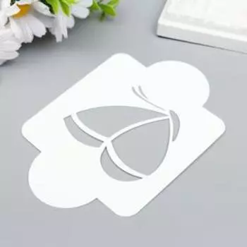 Трафарет пластик "Бабочка" 10х10 см