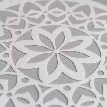 Трафарет пластик "Геометрический цветок" 13х13 см