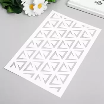 Трафарет пластик "Треугольники" 24х16 см