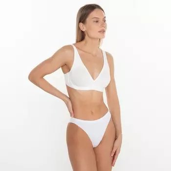 Трусы женские стринги бесшовные, цвет белый, размер 42-46 (S-M)