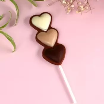 УЦЕНКА Молочный шоколад на палочке «Угадай кто тебя любит» сердечки, 25 г.