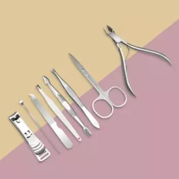 УЦЕНКА Набор маникюрный, 8 предметов, в футляре, цвет бронзовый