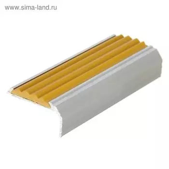 Угол противоскользящий алюминиевый 40х14 мм, с резиновой вставкой, длина 1,35 м.
