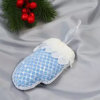 Ёлочная игрушка «Рукавица элит» 712 см, бело-голубой