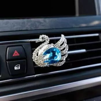 Украшение в дефлектор автомобиля "Лебедь"