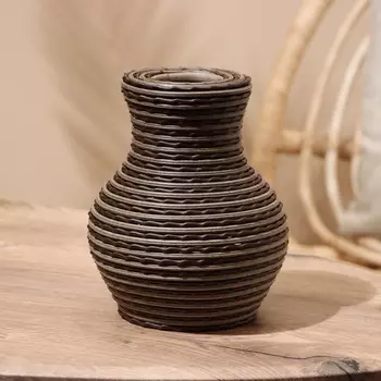 Ваза, 151520 см (+/- 3 см), плетёная