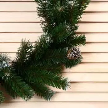 Венок "Классический" Белоснежный (шишки серебро) 45 см