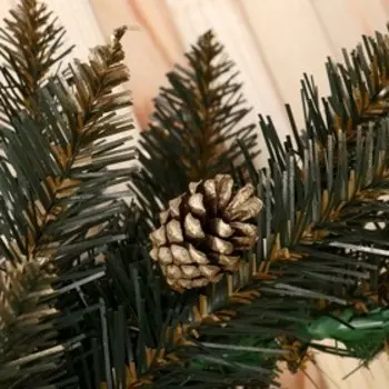 Венок "Королевское золото" шишки золото d- 45 см