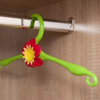 Вешалка для лёгкой одежды пластиковая с украшением «Цветок», 41 см