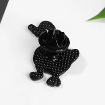 Значок «Гусь» с ножом, цвет бело-оранжевый в чёрном металле