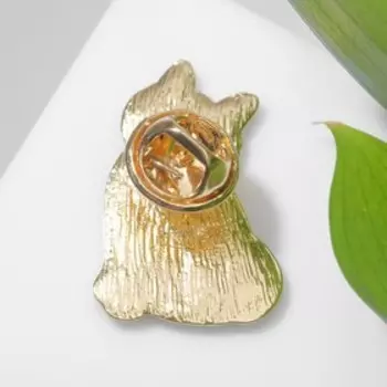 Значок "Кот" с ромашками, цветной в золоте