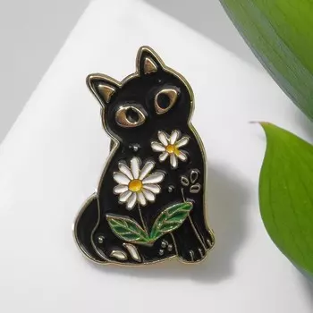 Значок "Кот" с ромашками, цветной в золоте