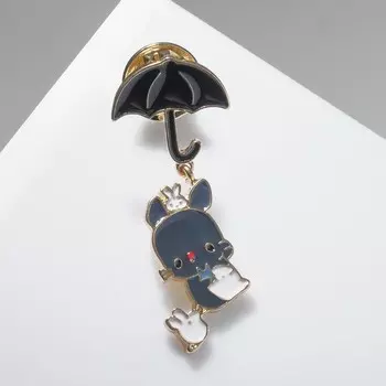 Значок "Зайчики" под зонтом, цветной в золоте