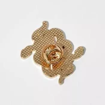 Значок «Змеи» инь-ян, цвет чёрно-белый в золоте