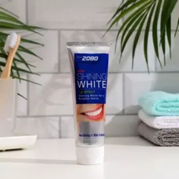 Зубная паста Dental Clinic 2080 Сияющая белизна, 100 г