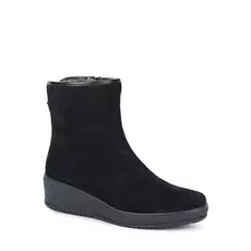 Ботинки без шнурка зимние