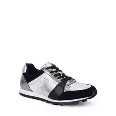 Кроссовки всесезонные