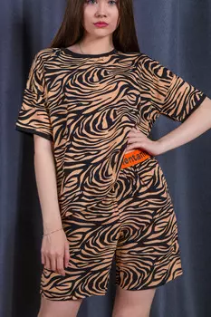 Комплект женский (B) STOLNIK (футболка + шорты) 170 (S, Черно-Белый)