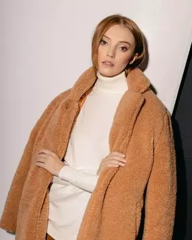 Пальто женское (иск мех) STOLNIK 130421 (M, Бежевый)