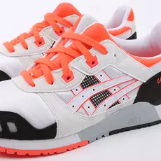 Кроссовки ASICS