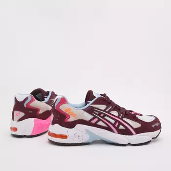 Кроссовки ASICS