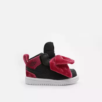 Кроссовки Jordan