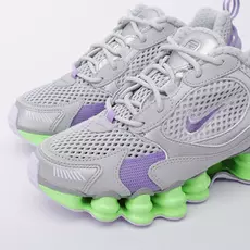Кроссовки Nike