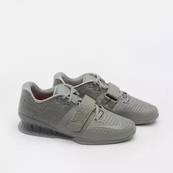 Кроссовки Nike