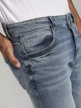 Josh Regular Slim Jeans