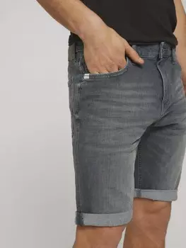 Josh Regular Slim Shorts