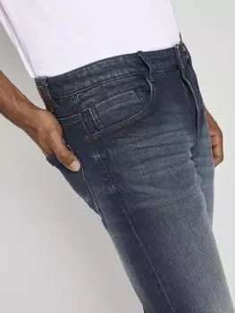 Josh Regular Slim Jeans