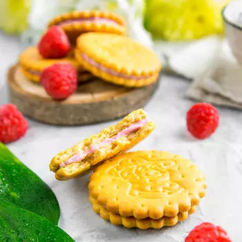 Крекер с начинкой со вкусом малины сладояр