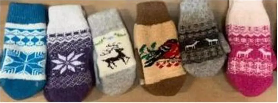 Варежки женские
